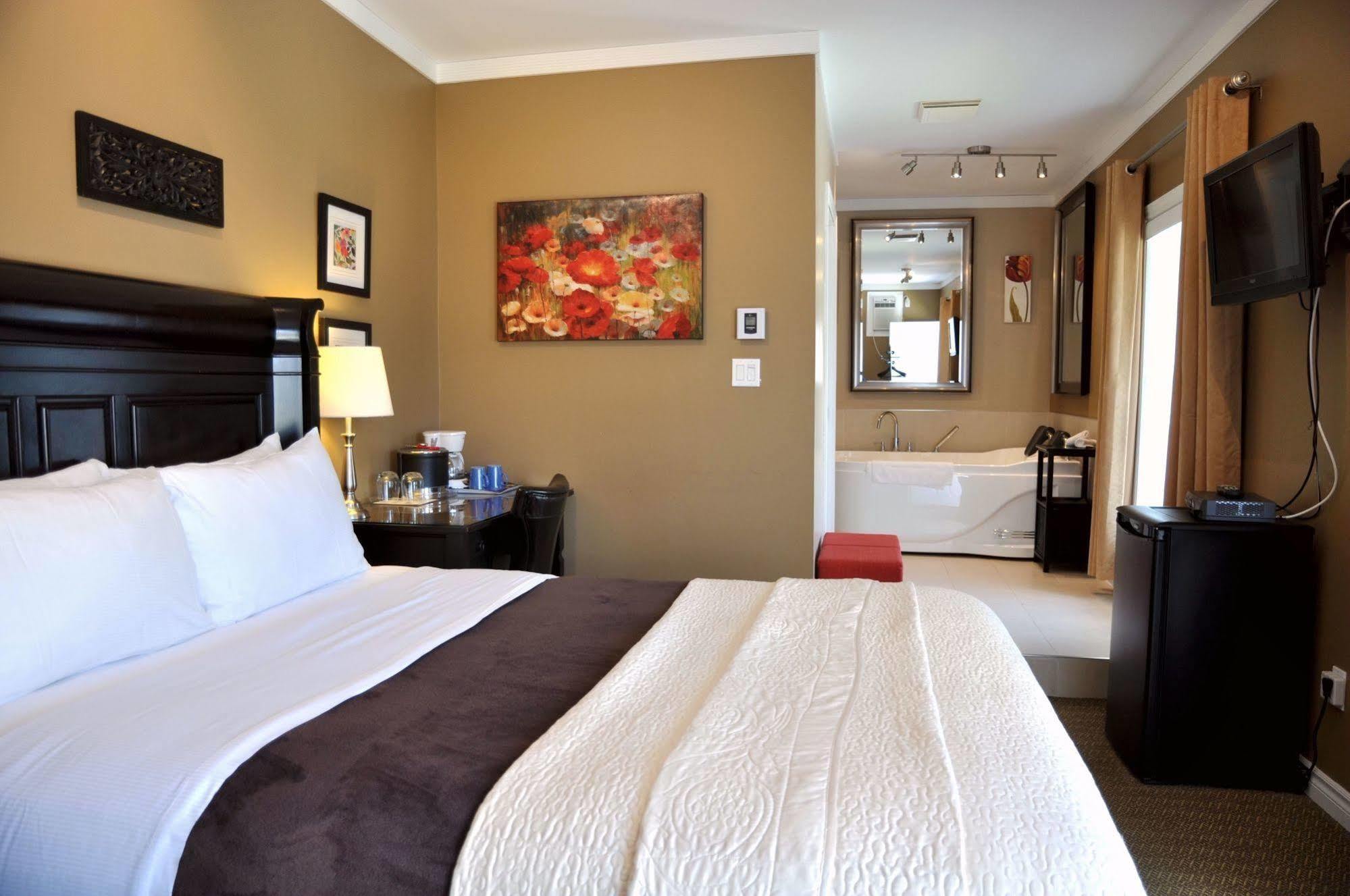 Motel Des Cedres 舍布鲁克 外观 照片